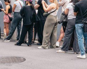 長〜い行列、その先にあるものは？