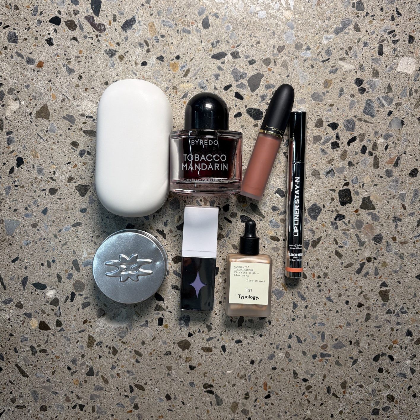 きれいな人のポーチの中身 vol.199