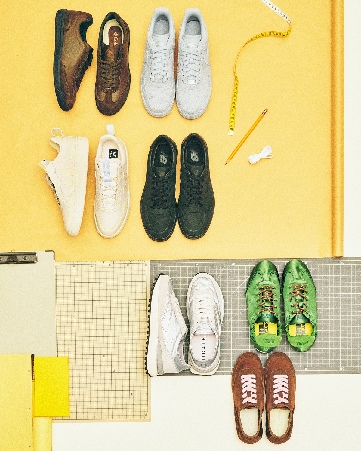 足元の印象を左右する、マット＆シャイニーなスニーカー7選