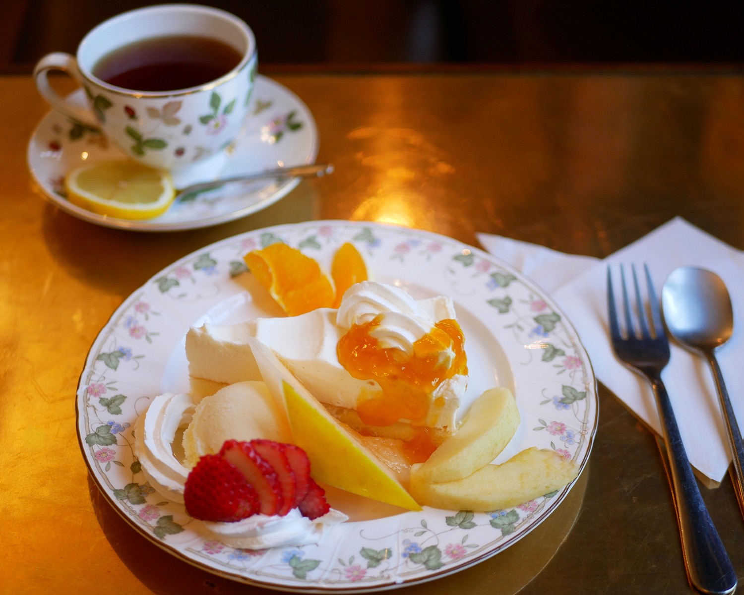 竹原「巴里」で時をかける少女になる