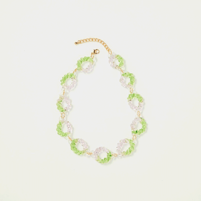 〈アニエスべー〉のバッグ、〈アンダーカバー〉のニット…etc