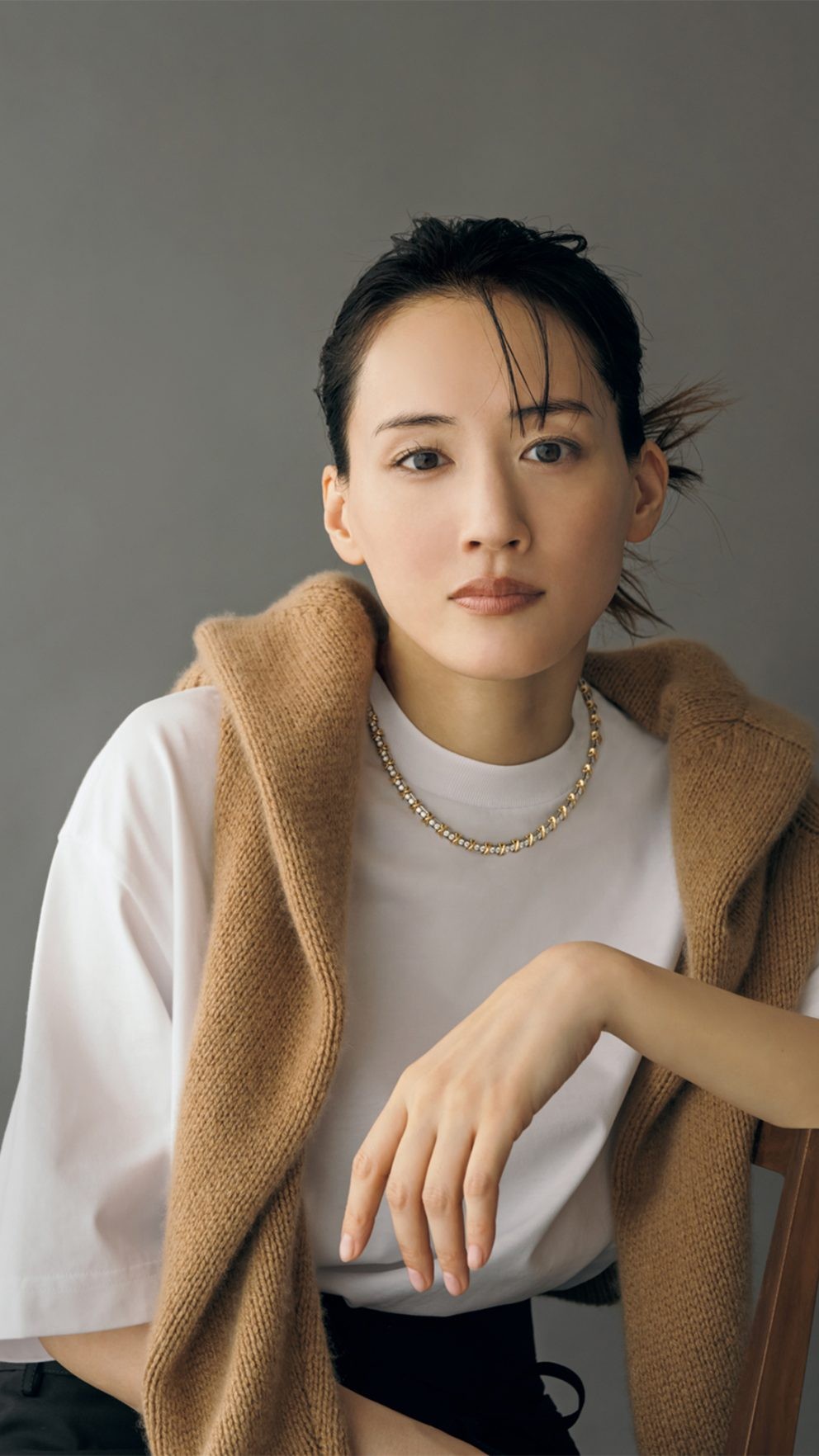 〈ティファニー〉綾瀬はるか、凛として、まばゆく