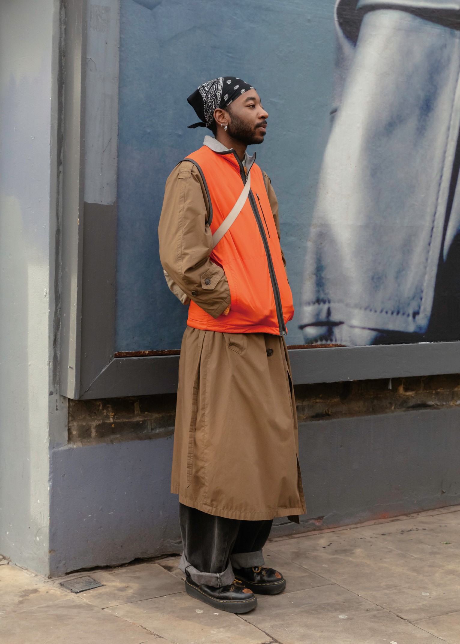 ファッションLOVERSの私服スタイル大調査!GINZA 2月号「SNAP COLLECTION 2025」特集 - Slide:4